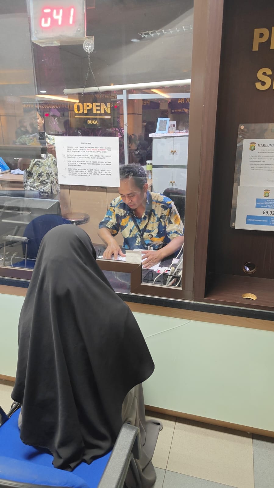 Pembuatan SKCK Kini Lebih Mudah Lewat POLRI Super App, Warga Akui Pelayanan Cepat dan Ramah